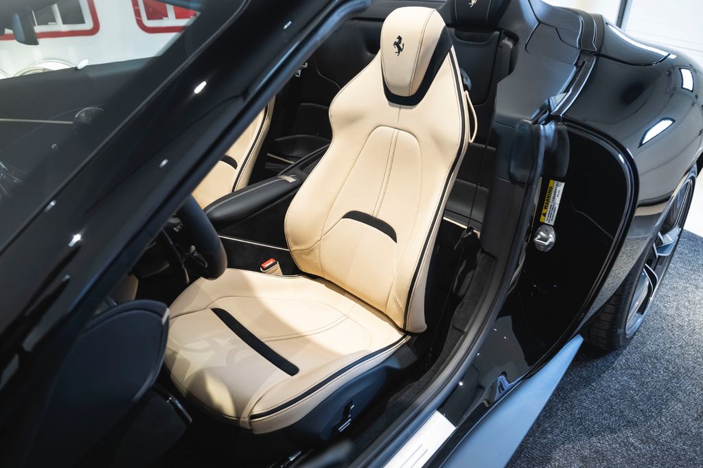 Ferrari Roma 2025