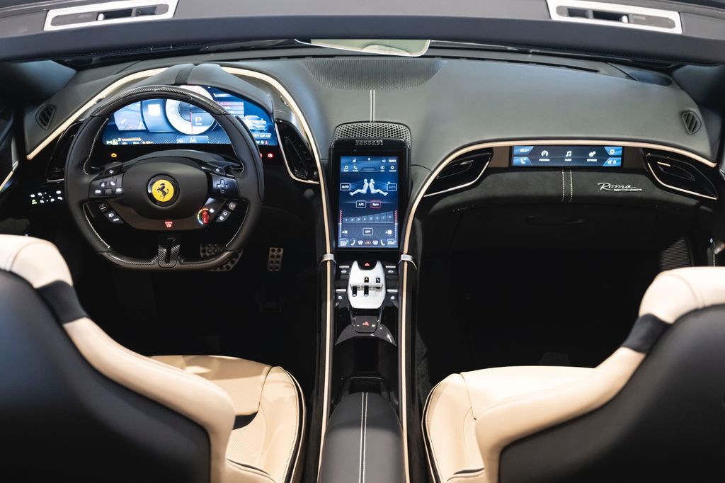 Ferrari Roma 2025