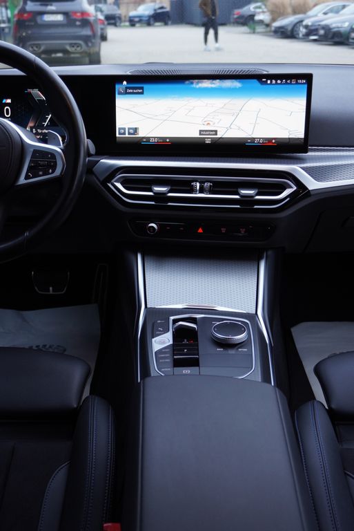 BMW 318 2022