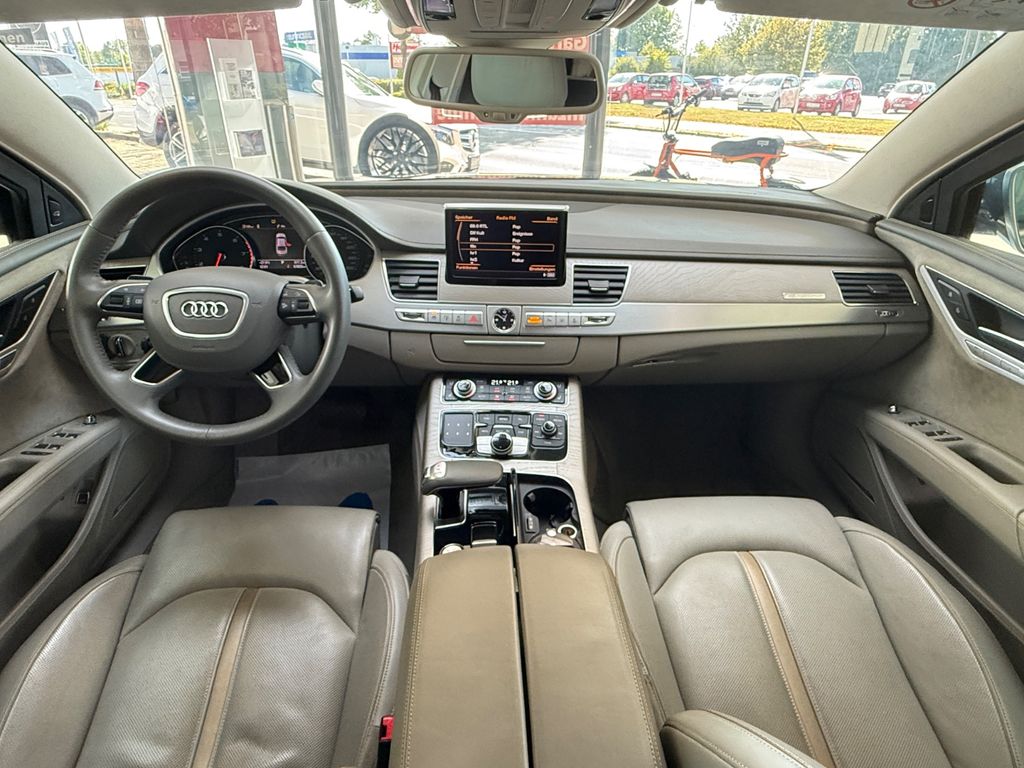 Audi A8 2016