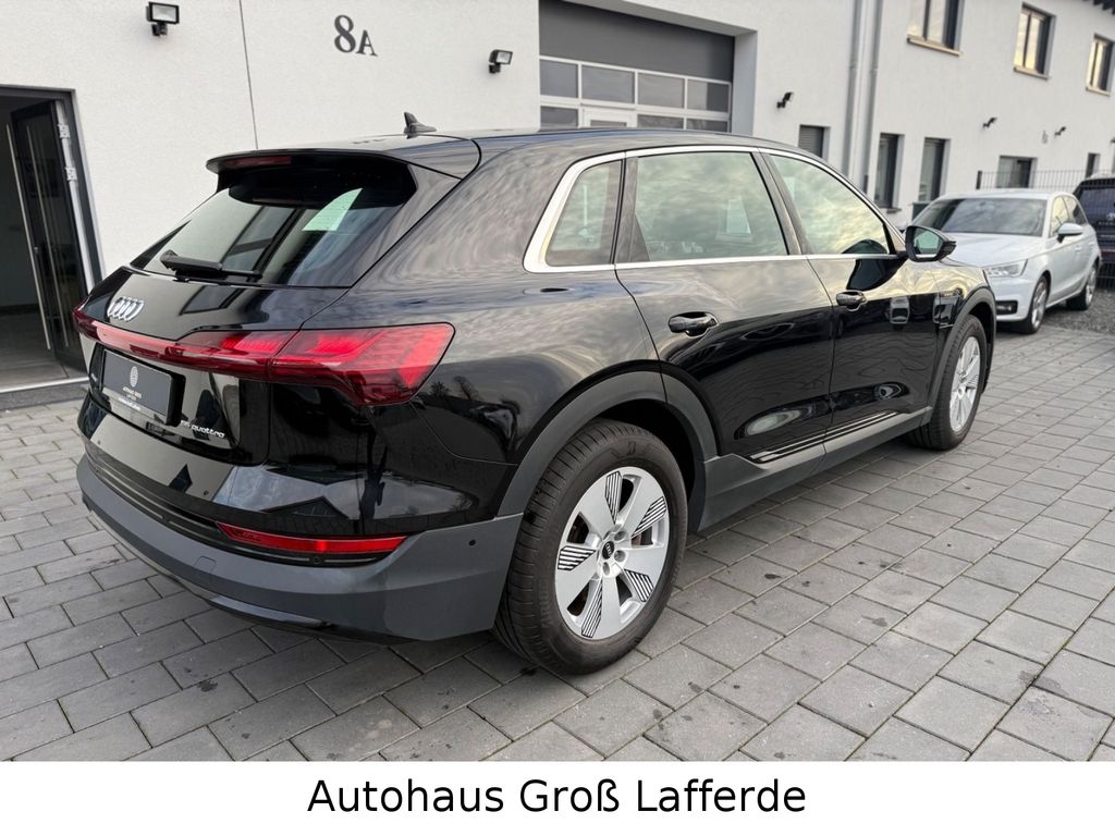Audi e-tron 2022