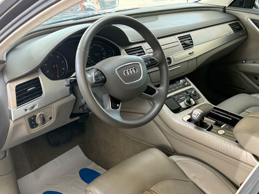 Audi A8 2016