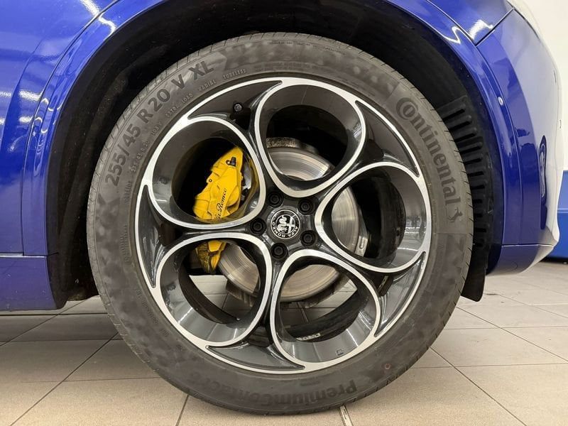 Alfa Romeo Stelvio 2021