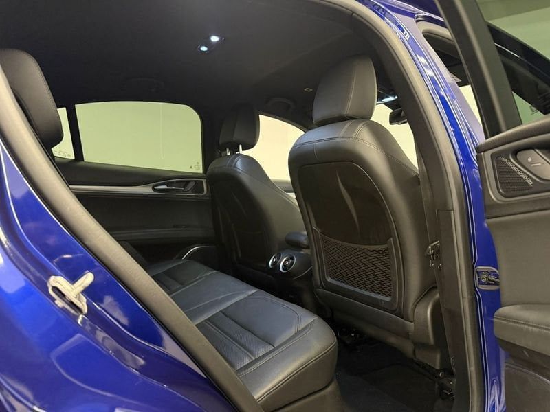 Alfa Romeo Stelvio 2021