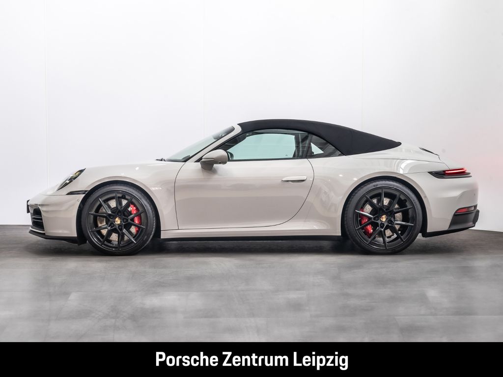 Porsche 992 2025