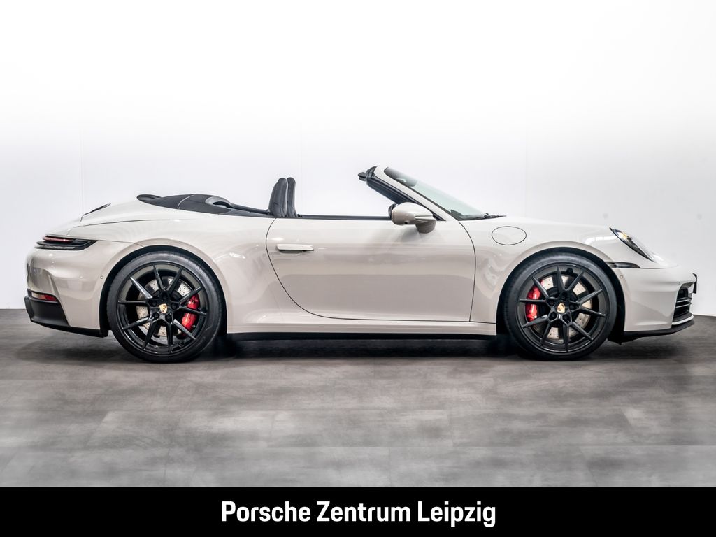 Porsche 992 2025