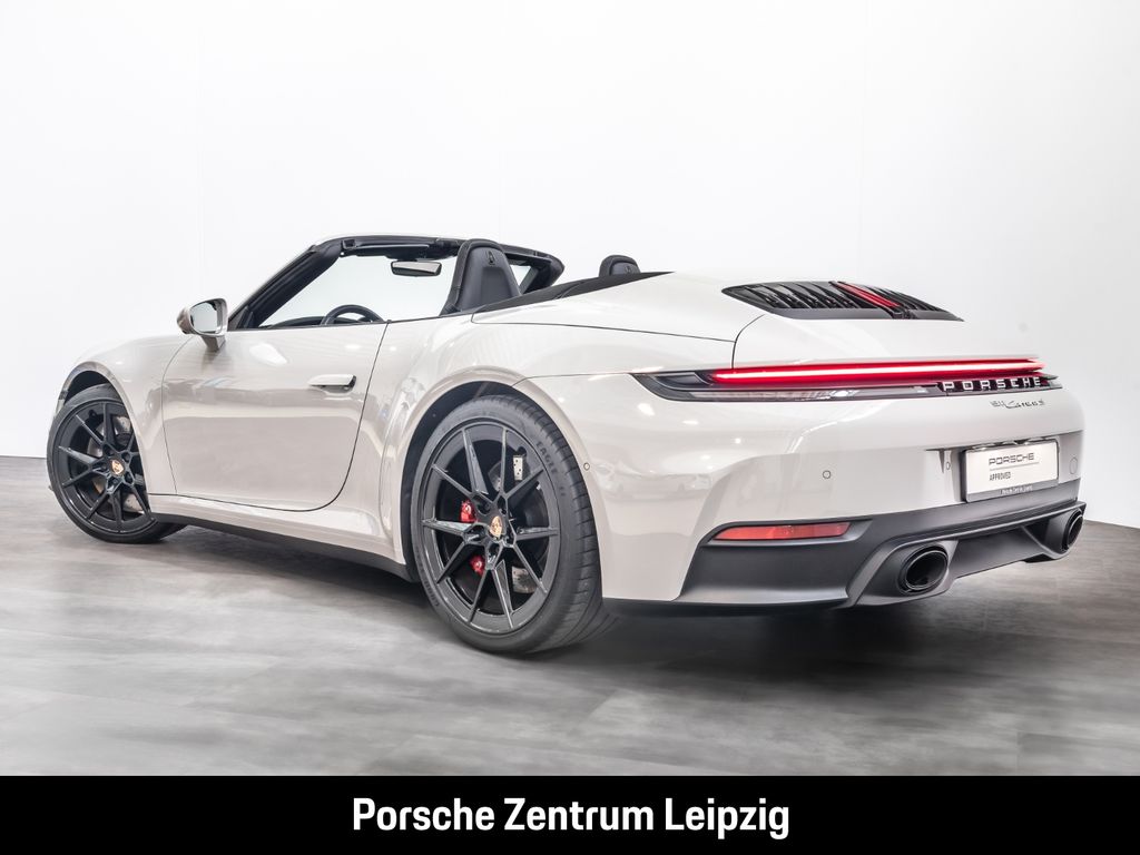 Porsche 992 2025