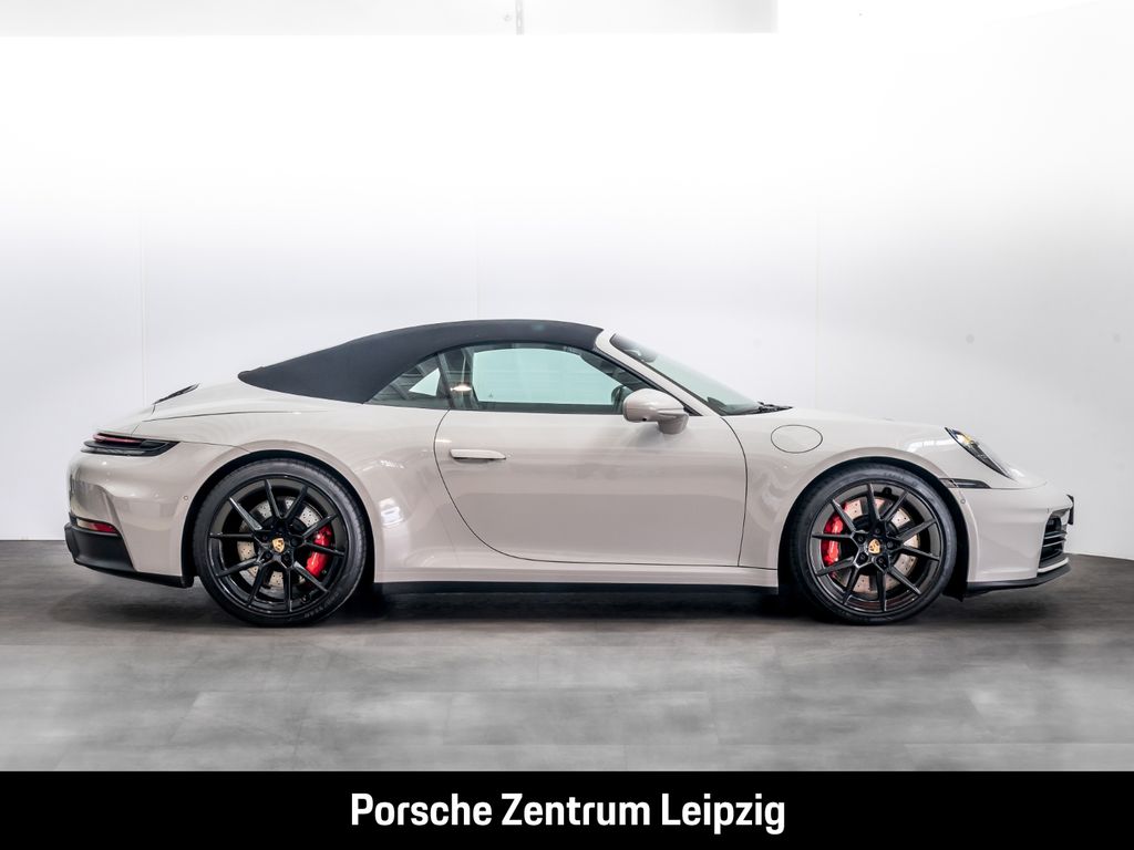 Porsche 992 2025