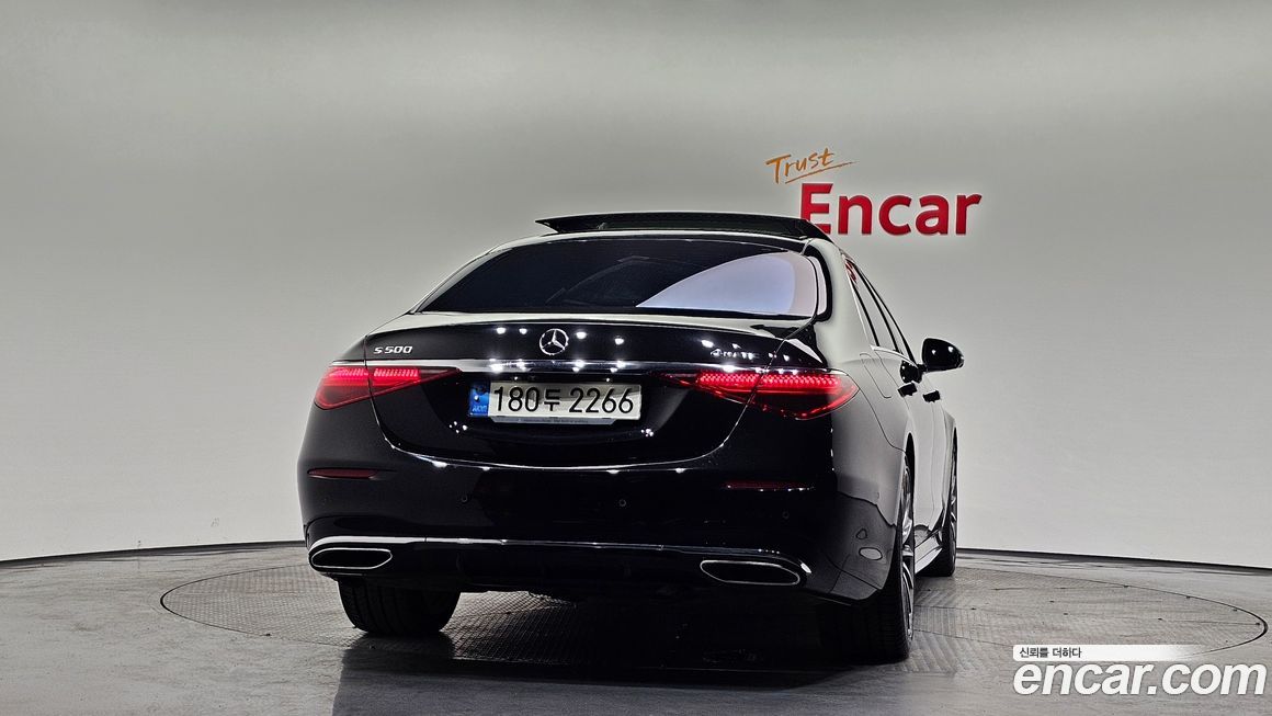 Mercedes-Benz S-Class 2021