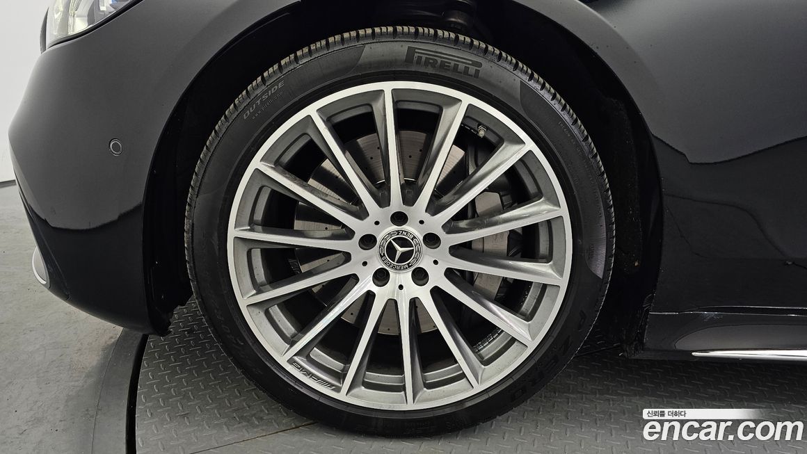 Mercedes-Benz S-Class 2021