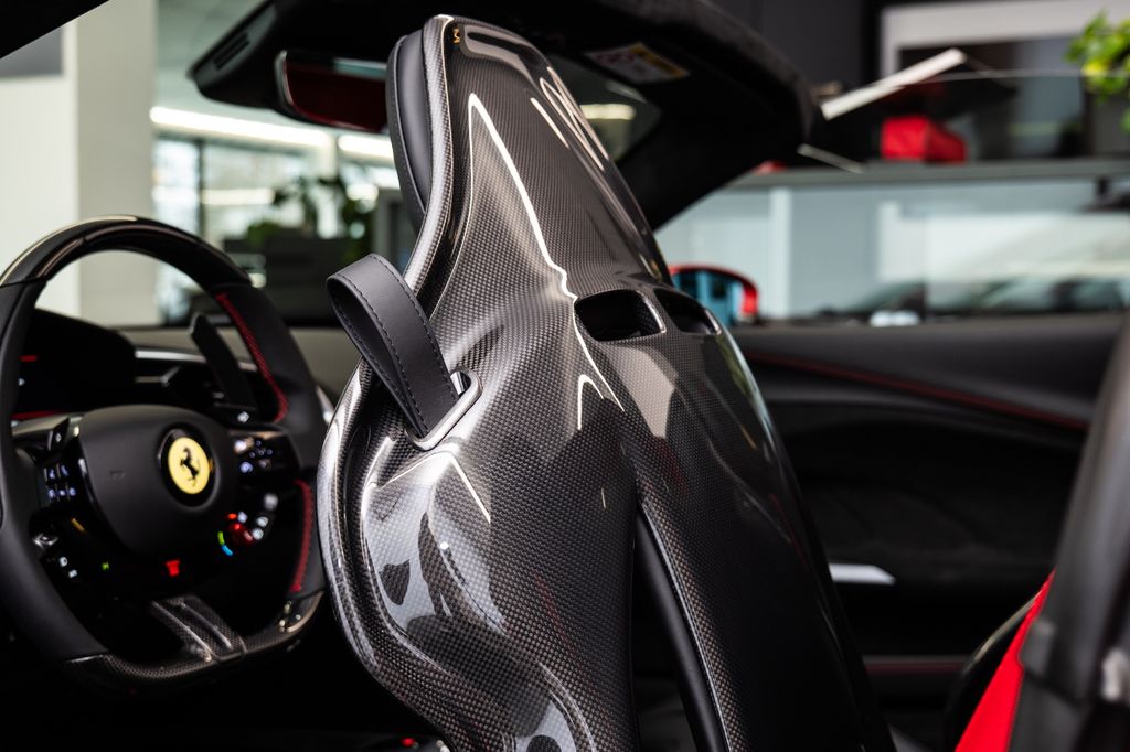 Ferrari 296 GTS 2025