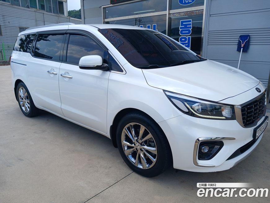 Kia Canival 2019