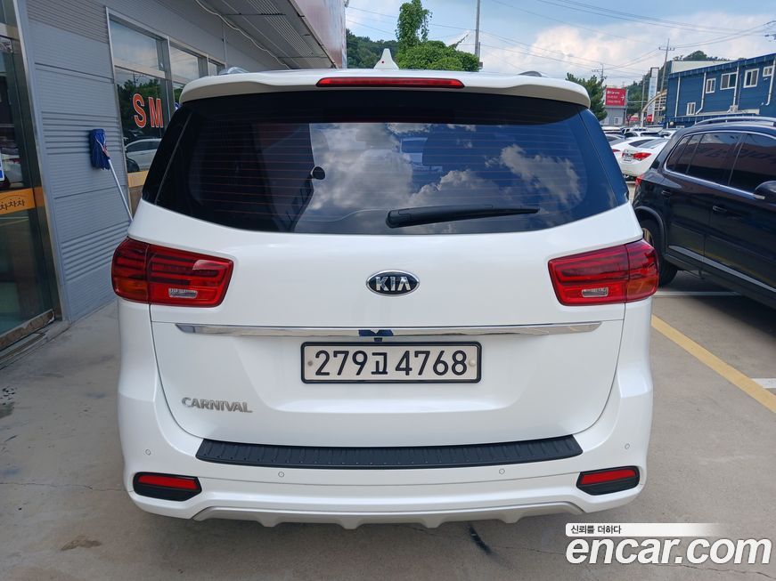Kia Canival 2019