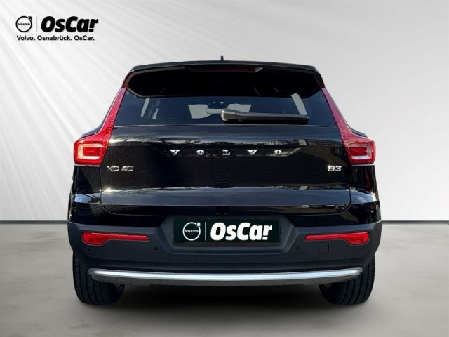 Volvo XC40 2025