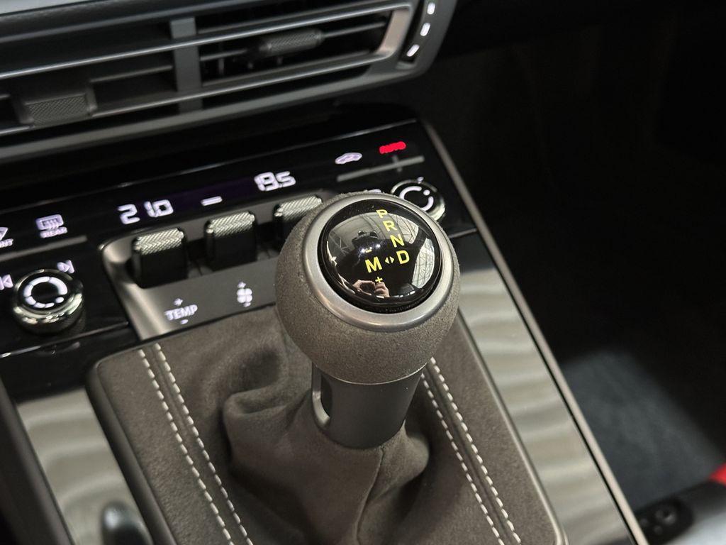 Porsche 992 2023
