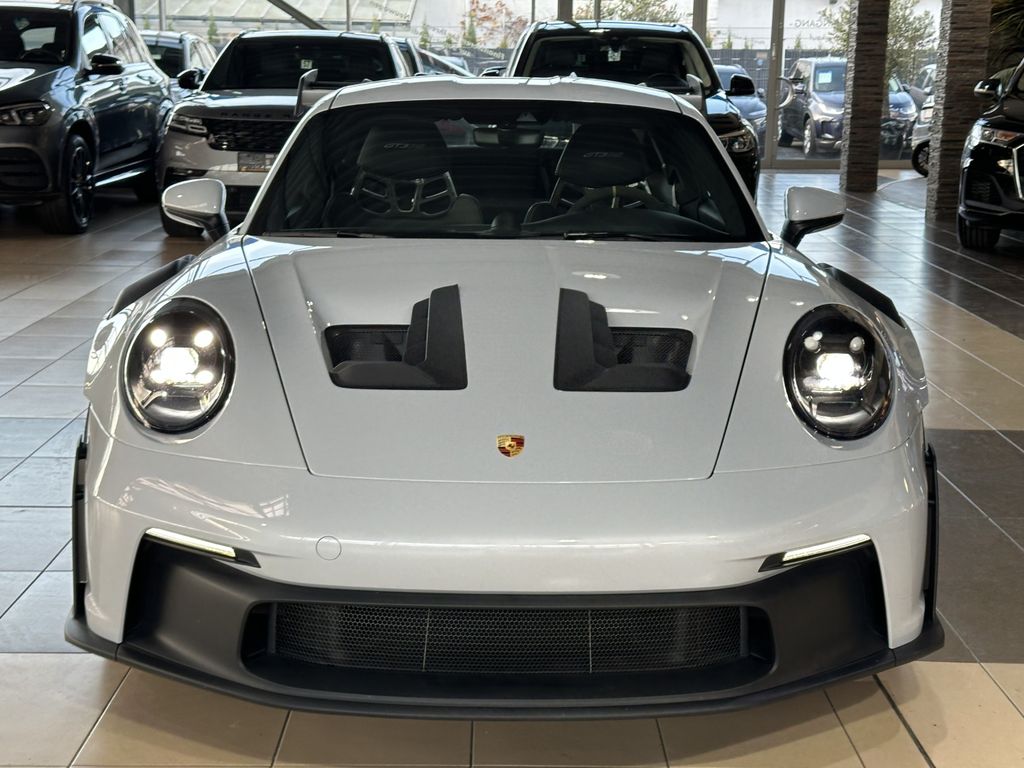 Porsche 992 2023