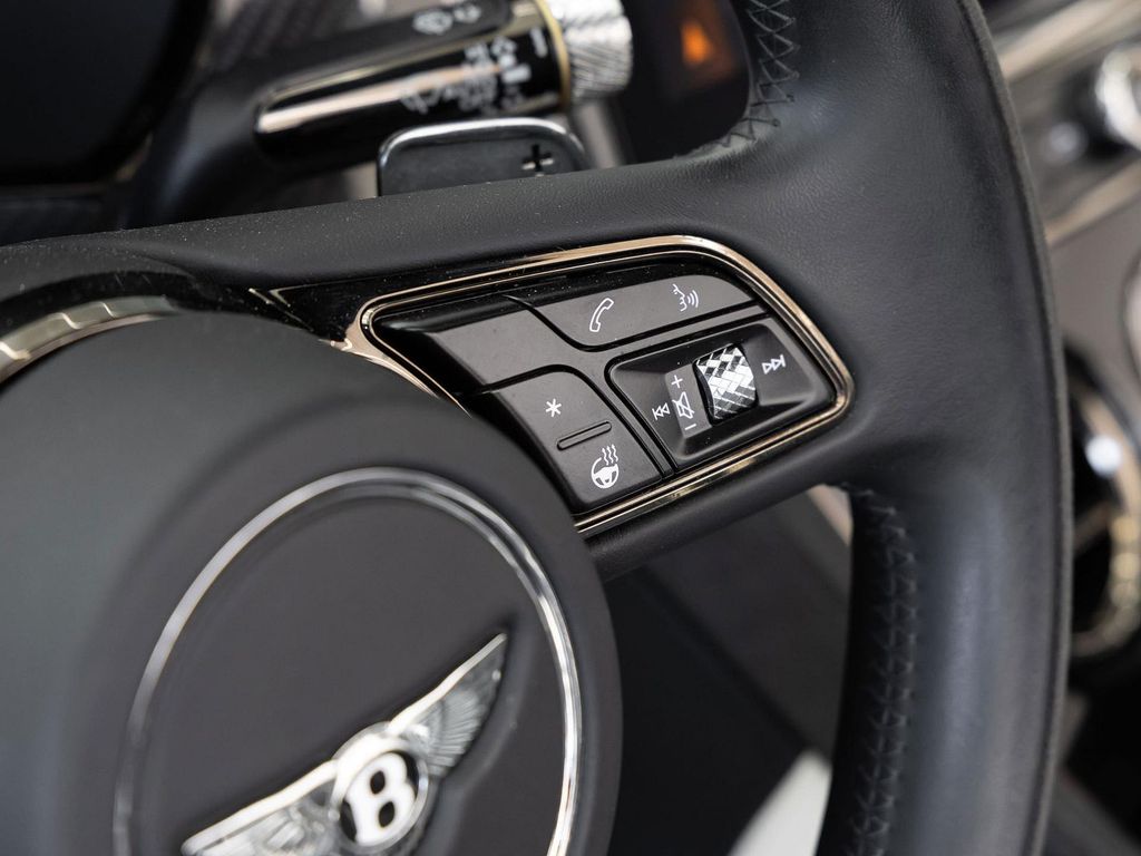 Bentley Continental GTC 2024