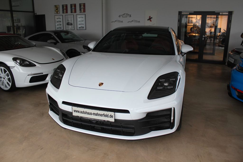 Porsche Panamera 2025