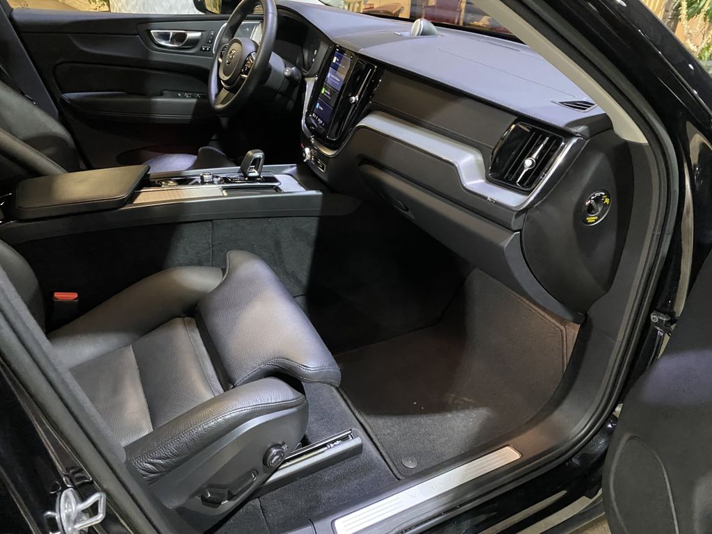 Volvo XC60 2022