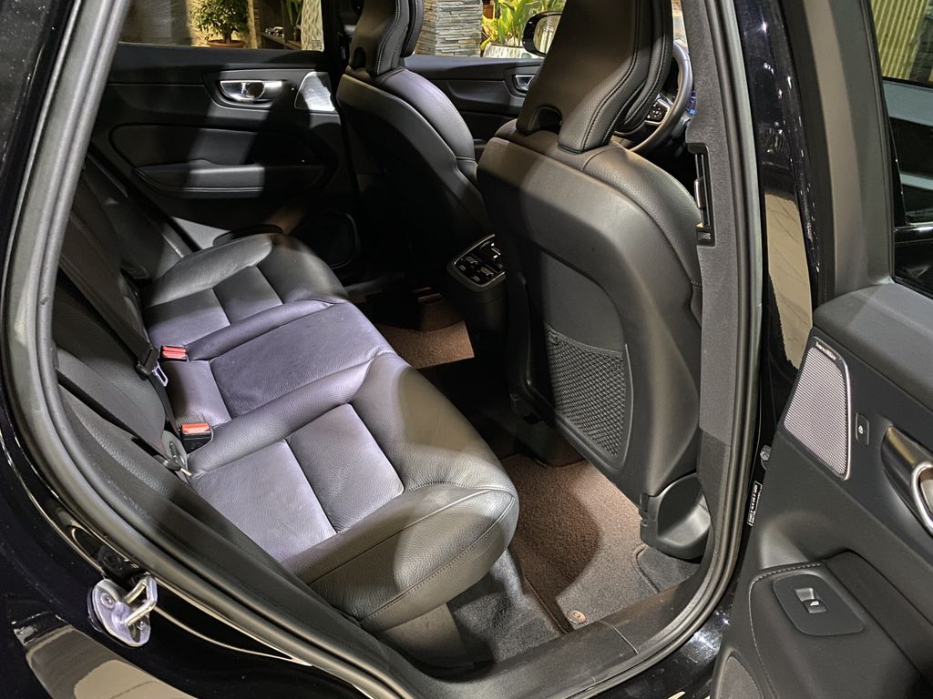 Volvo XC60 2022