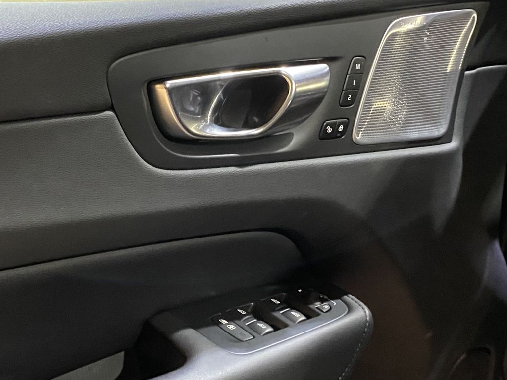 Volvo XC60 2022