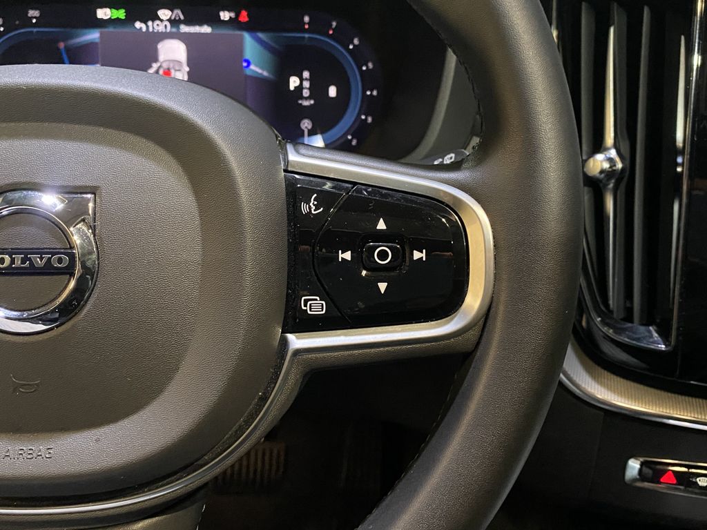 Volvo XC60 2022