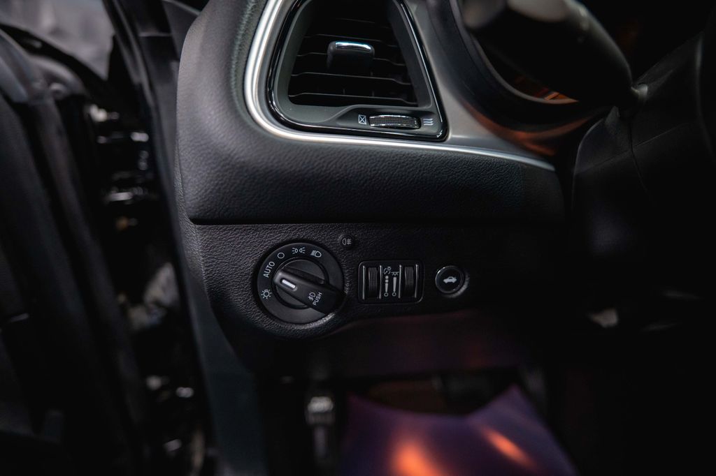 Dodge Challenger 2021