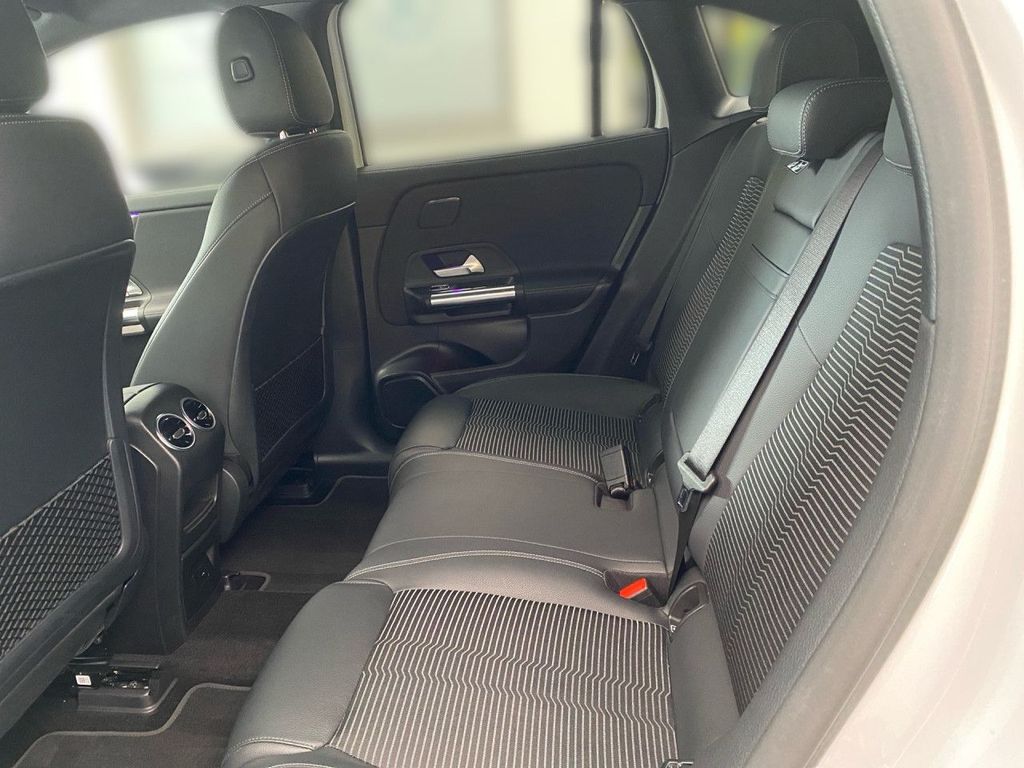 Mercedes-Benz EQA 2022