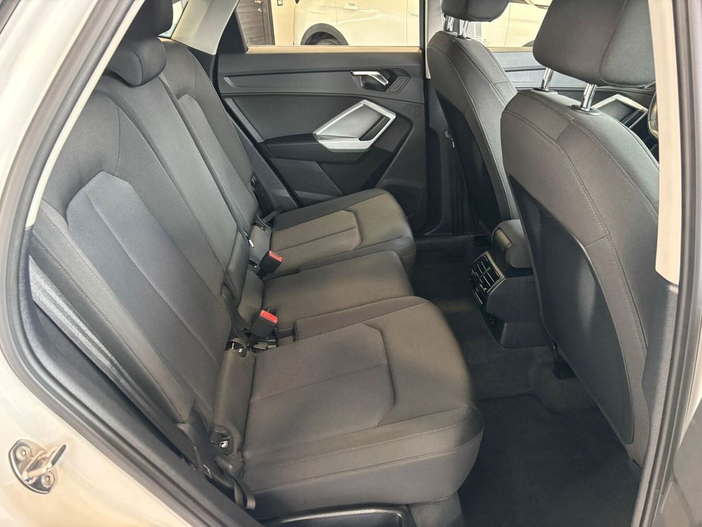 Audi Q3 2021
