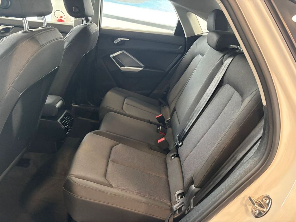 Audi Q3 2021