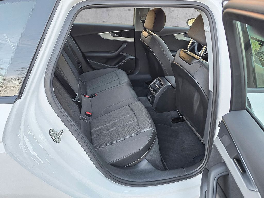Audi A4 2023