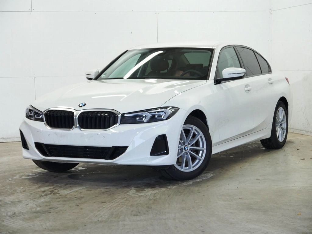 BMW 318 2024