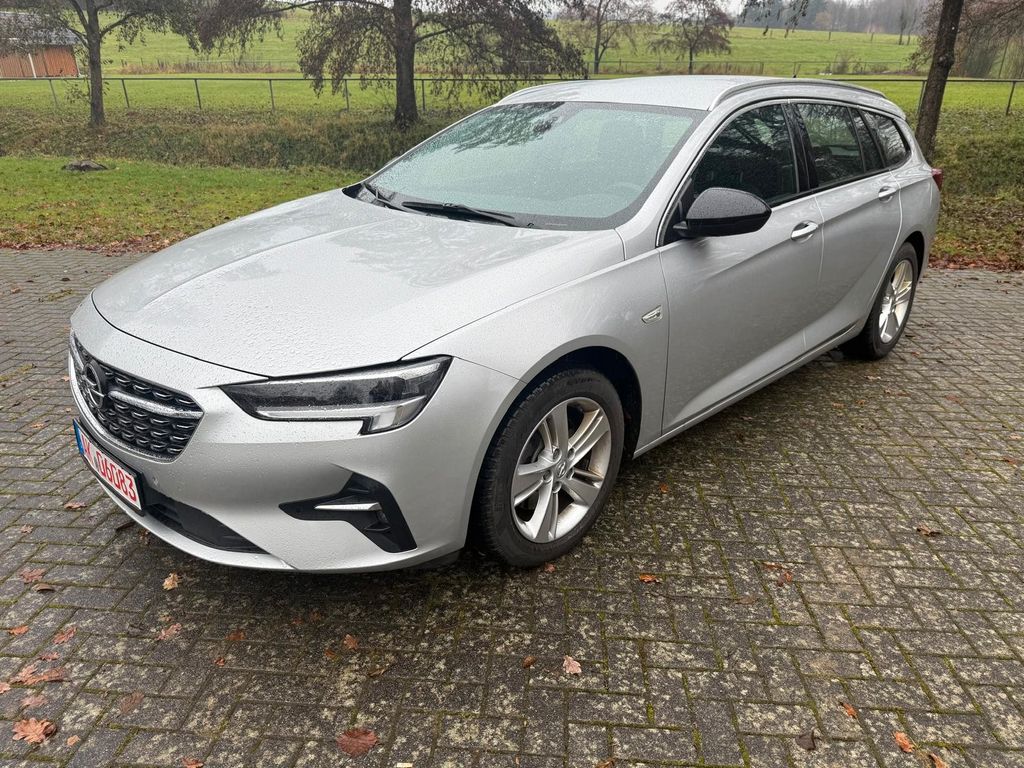 Opel Insignia 2021