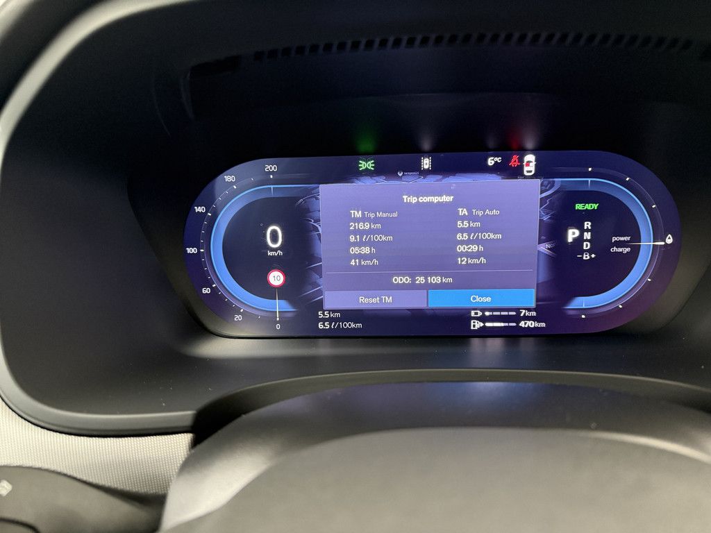 Volvo V90 2025