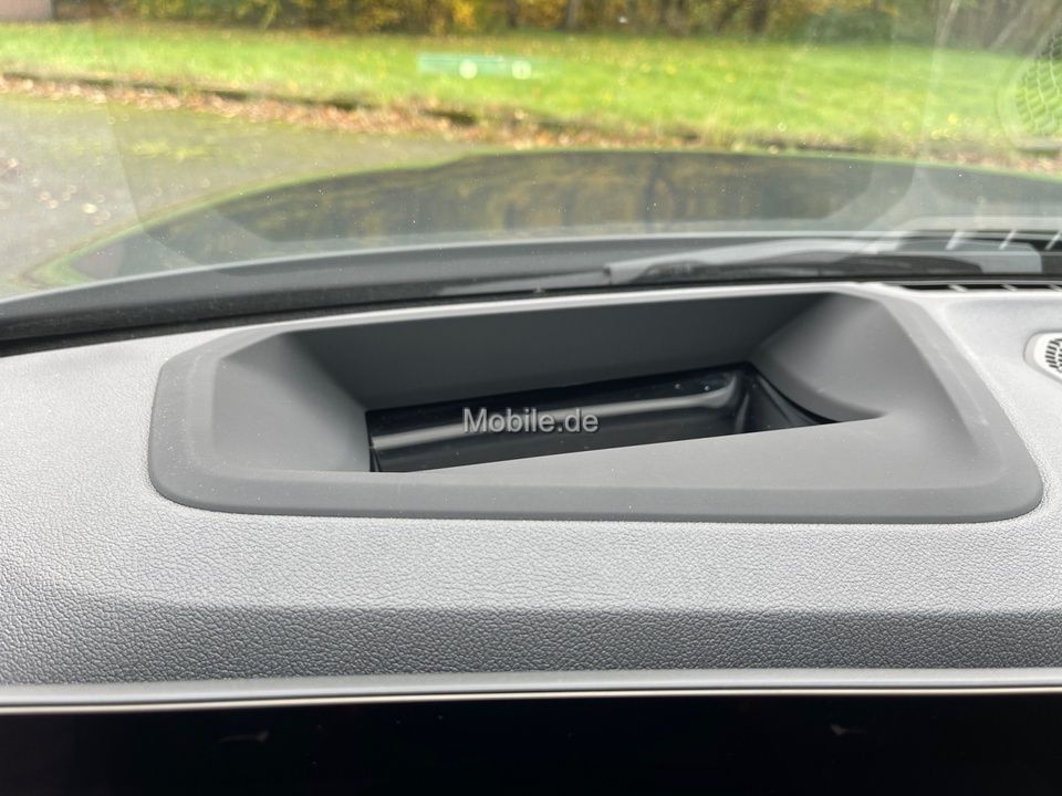 BMW M4 2025