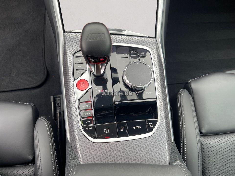 BMW M4 2025