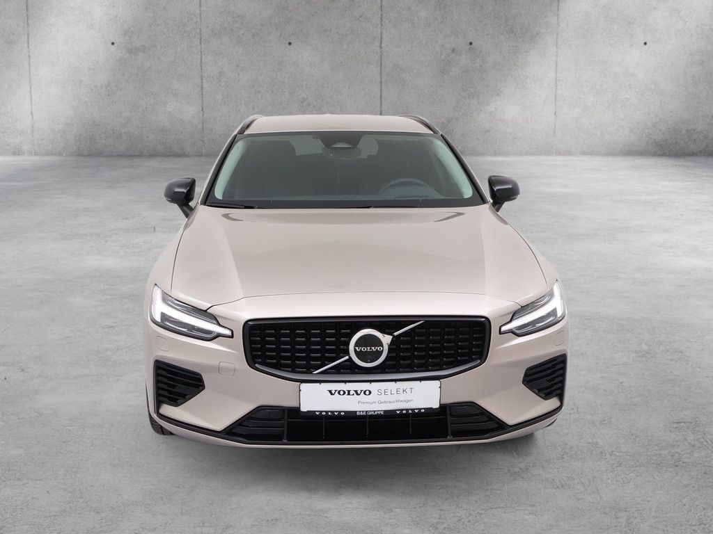 Volvo V60 2025