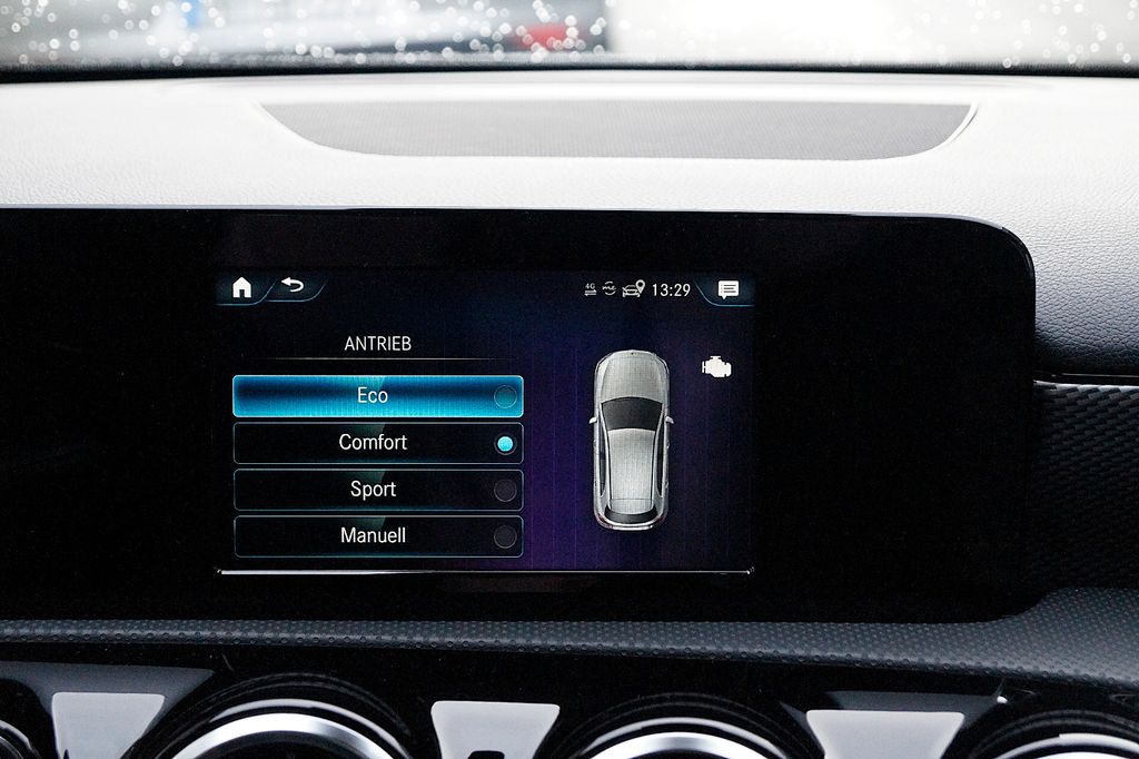 Mercedes-Benz A 200 2021