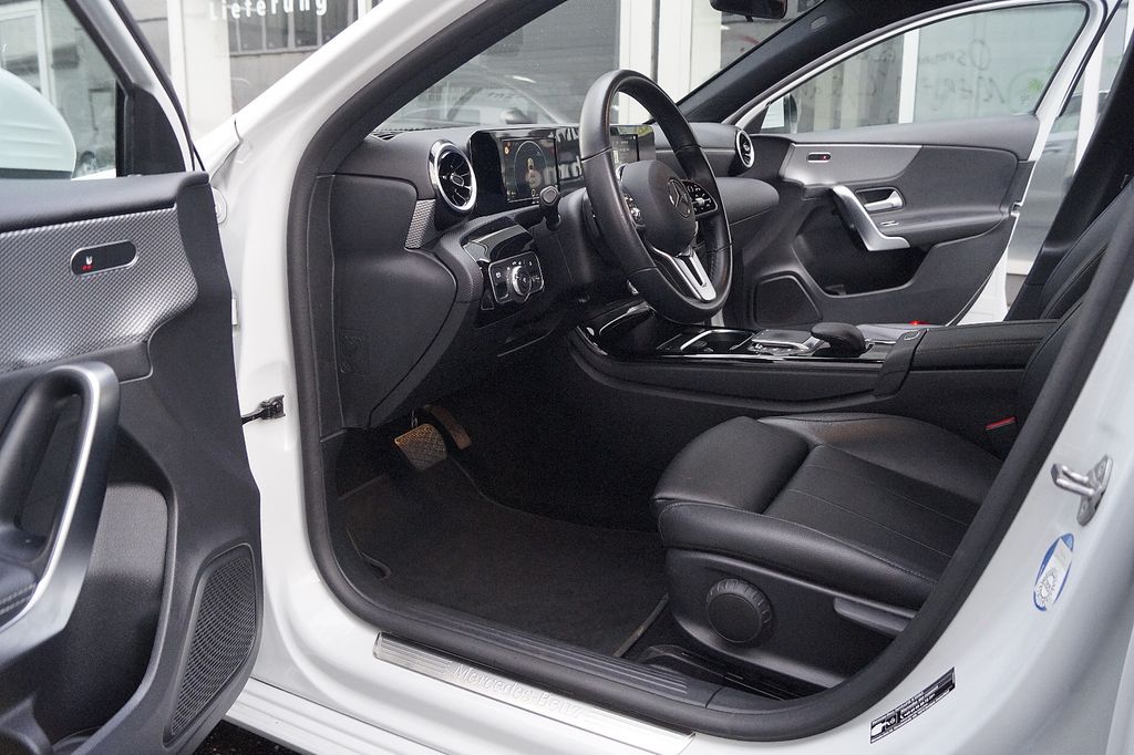 Mercedes-Benz A 200 2021