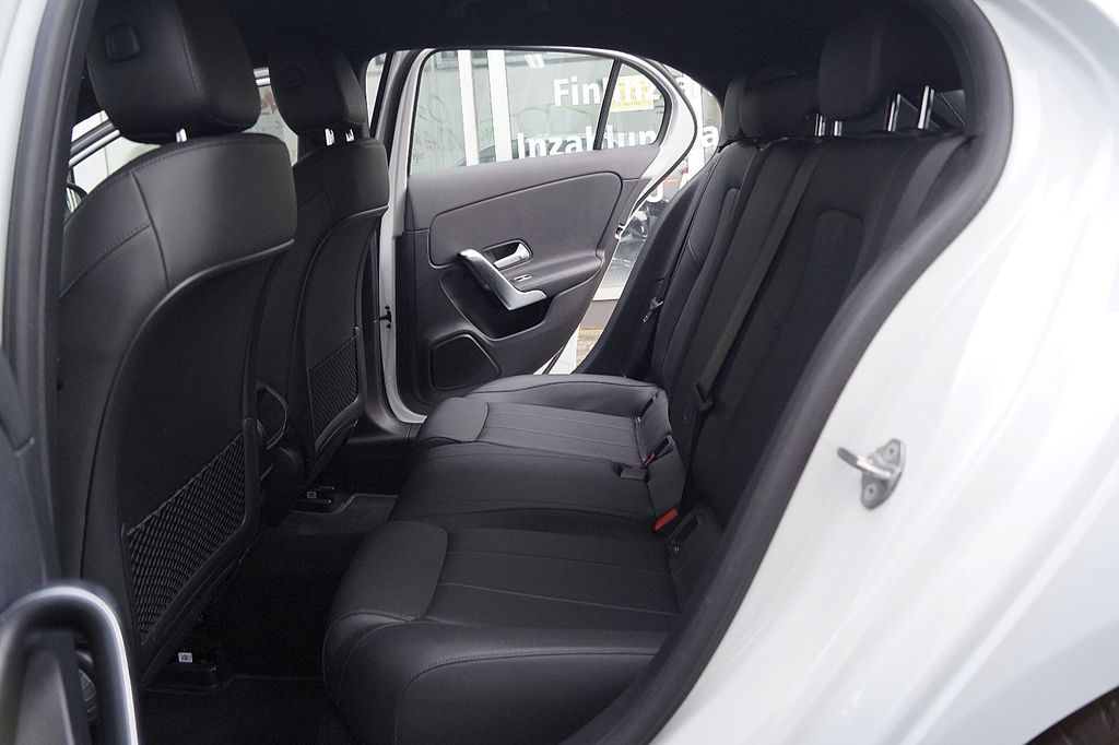 Mercedes-Benz A 200 2021