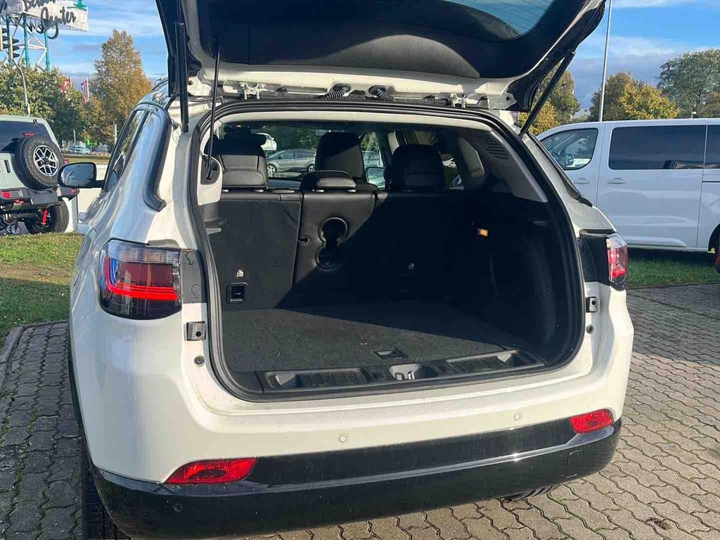 Jeep Compass 2024