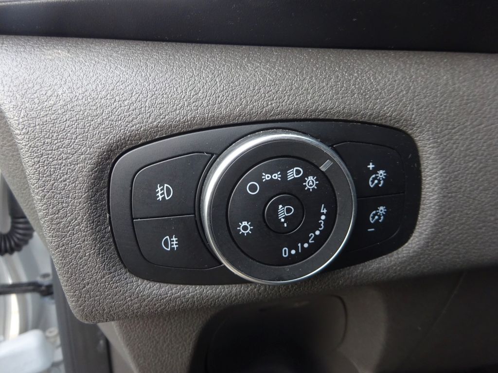 Ford Tourneo Custom 2021