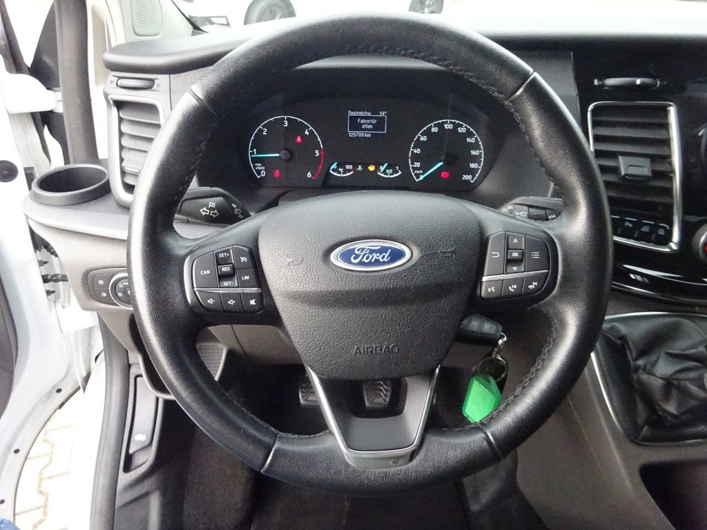 Ford Tourneo Custom 2021