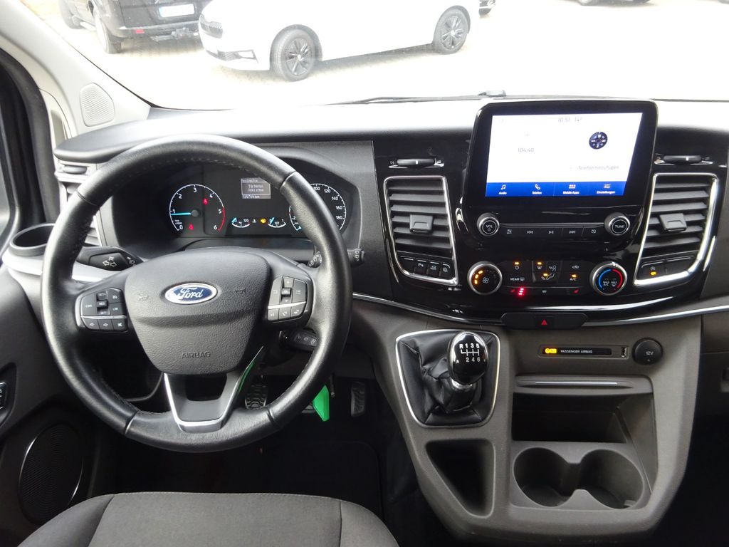 Ford Tourneo Custom 2021