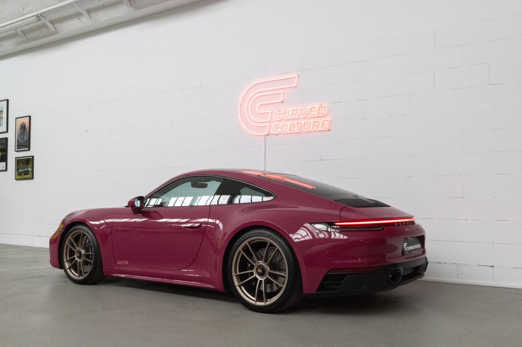 Porsche 992 2023