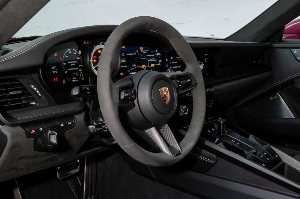 Porsche 992 2023