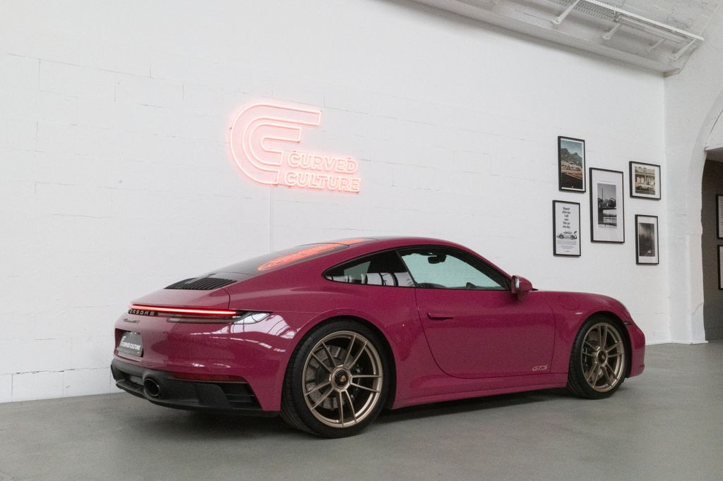 Porsche 992 2023