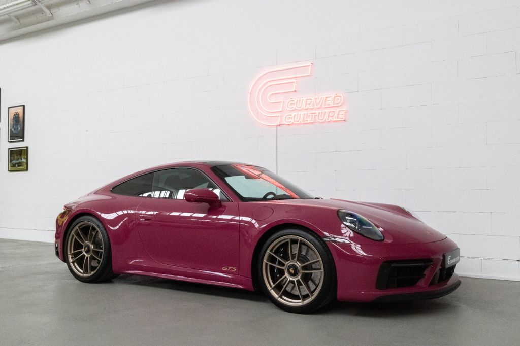 Porsche 992 2023