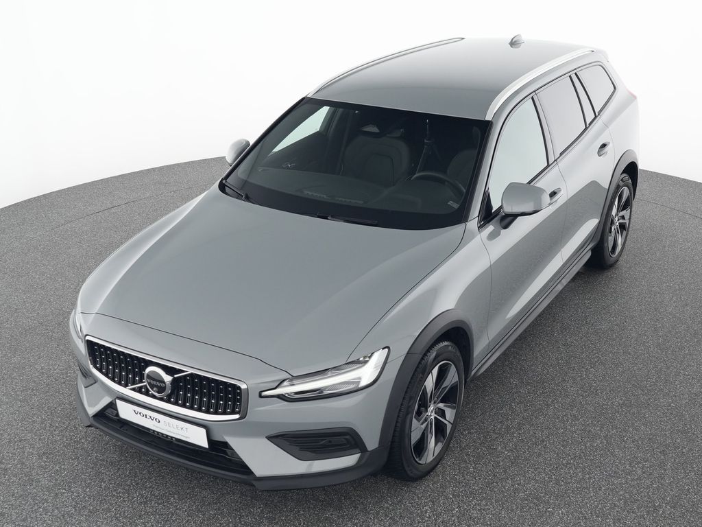 Volvo V60 Cross Country 2024
