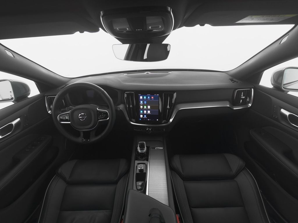 Volvo V60 Cross Country 2024